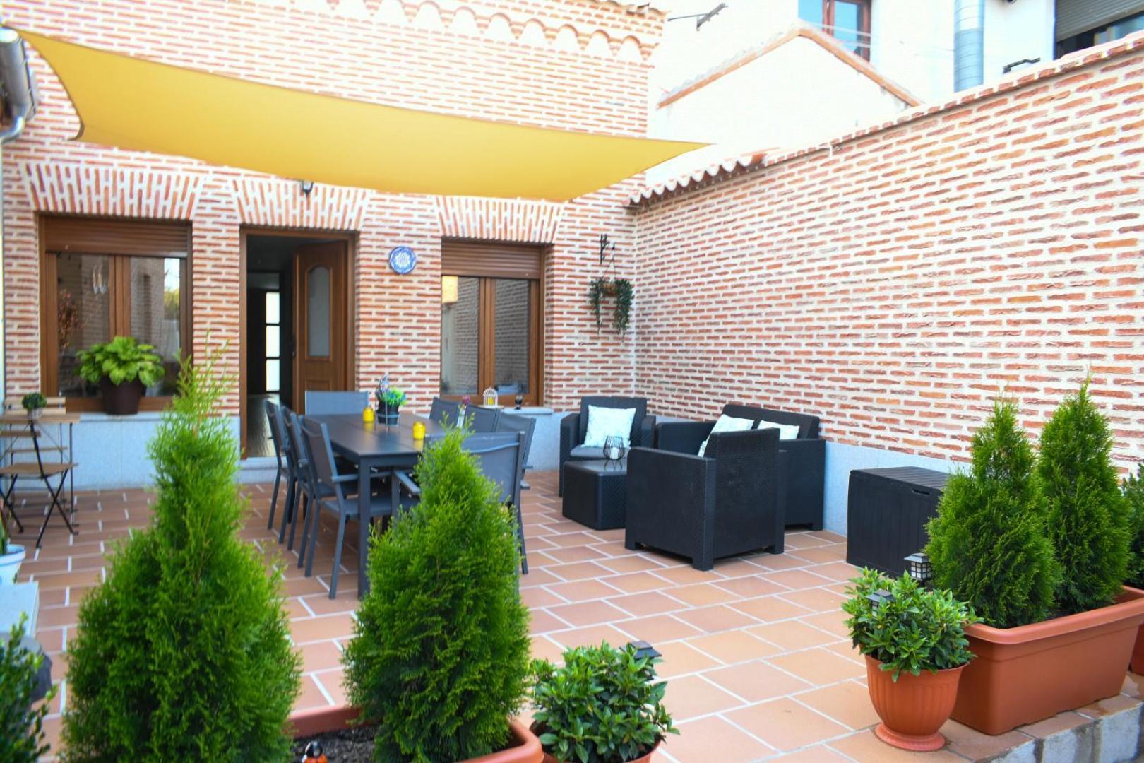 Casa Rural La Real Herreria Madrigal de las Altas Torres Exterior foto